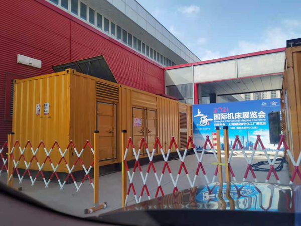 奉节发电车出租-发电机无电压或电压太低怎么办？